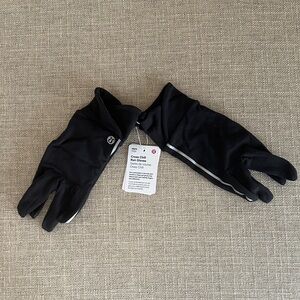 Lululemon Black Cross Chill Gloves